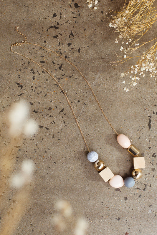 Imogen Mix Bead Necklace Pink