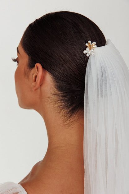 Aurelia Pearl Flower Hairclip Set