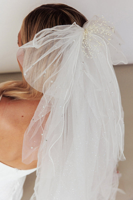 Isa Glitter & Pearl Veil White